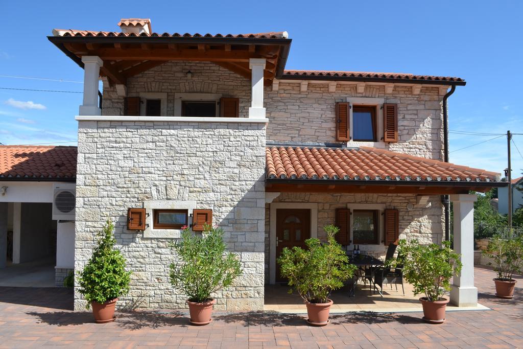 Holiday Home Mate Tinjan Δωμάτιο φωτογραφία