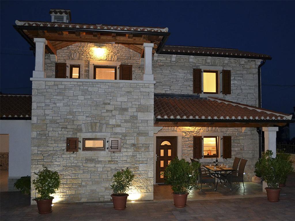 Holiday Home Mate Tinjan Δωμάτιο φωτογραφία